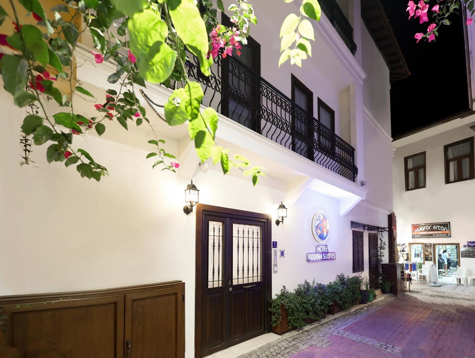 Rodina Suites Hotel Kusadası Extérieur photo
